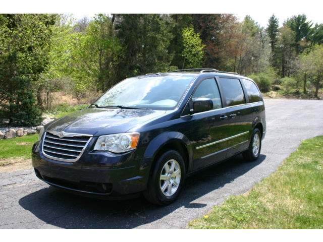 Chrysler : Town & Country 4dr Wgn Tour ONE OWNER LEATHER DVD BACKUP CAMERA WARRANTY EXCELLENT CONDITION