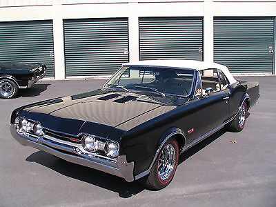 Oldsmobile : 442 442 1967 olds 442 convertible s matching w 30 options black white stunning