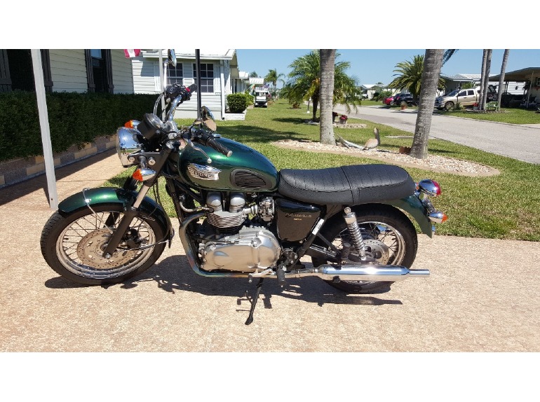 2006 Triumph Bonneville SE