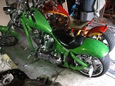 Custom Built Motorcycles : Chopper S&S 1700 cc, Rivera Primo right side drive 6 speed, 300 rear tire, green flame