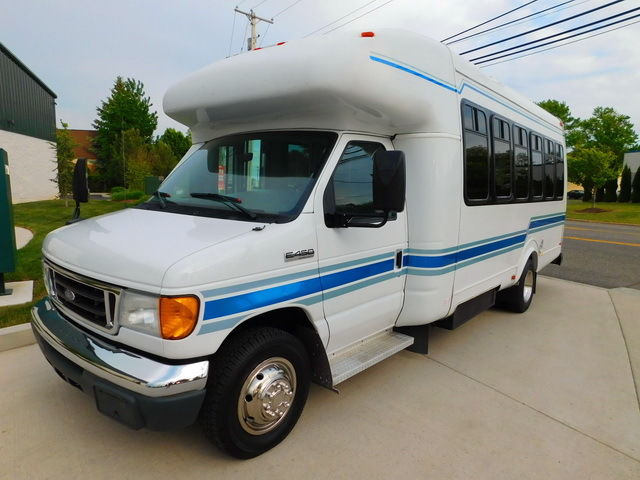 Ford : Other E-450 BUS 21 passenger bus turbo diesel handycap lift ramp wheelchair 06