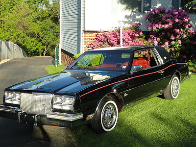Buick : Riviera Beautiful Coupe! 1981 buick riviera 18 000 actual miles all original black beauty exc
