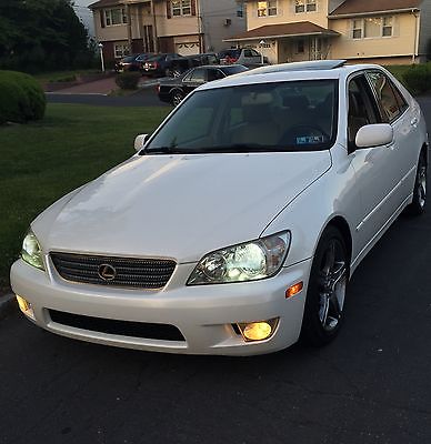 Lexus : IS Sport 2002 lexus is 300 base sedan 4 door 3.0 l