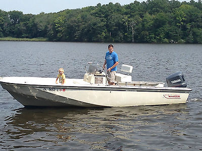 1984 Boston Whaler Outrage 22' Center Console w/ 1996 Yamaha 225hp