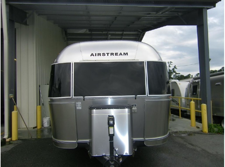 2014 Airstream Flying Cloud 28 QUEEN REAR