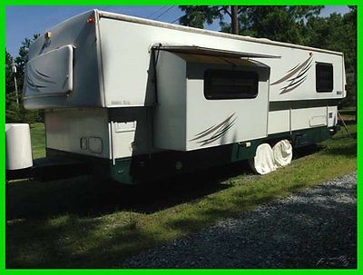 2008 HiLo Classic 28' Travel Trailer Slide Out Sleeps 4 Solar Panel A/C Awning