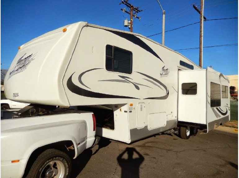 2005 THOR JAZZ 276 RL