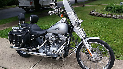 Harley-Davidson : Softail Harley Davidson 2005 Softail with many accessories