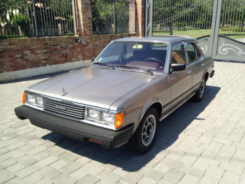 TOYOTA CORONA