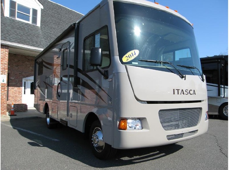 2014 Itasca Sunstar 26HE By Winnebago