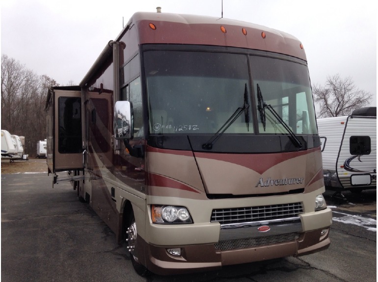 2007 Winnebago Adventurer WFG38T