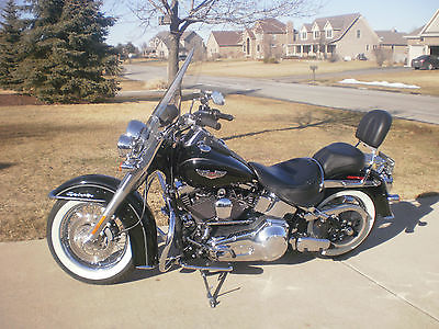 Harley-Davidson : Softail 1 owner with low miles softail deluxe in classic black