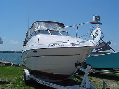 2003 GLASTRON GS 249 Loaded with Amenities  Fully Serviced  Ready for Summer!