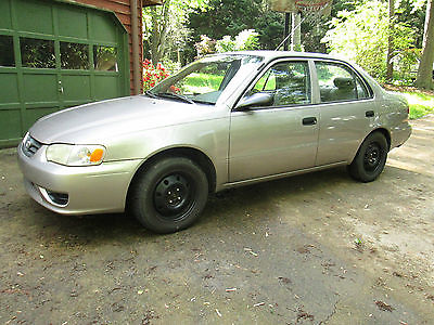 Toyota : Corolla CE 2001 toyota corolla ce good condition 30 mpg 5 spd some paint chips clutch slips