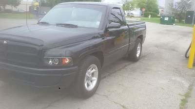 Dodge : Ram 1500 Base Standard Cab Pickup 2-Door 1996 dodge ram 1500 black good condition lots of new parts