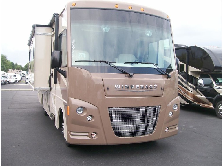 2015 Winnebago Vista 27N