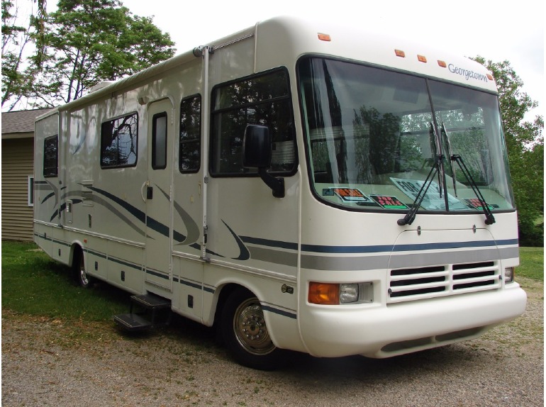 2001 Forest River Georgetown 303
