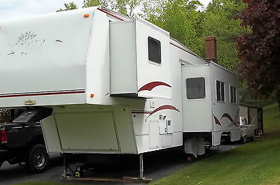 2000 Fleetwood Terry EX Fifth Wheel Camper 3 Slideouts Great Condition