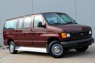 Ford : Other XL 2004 ford econoline wagon clean carfax 1 owner