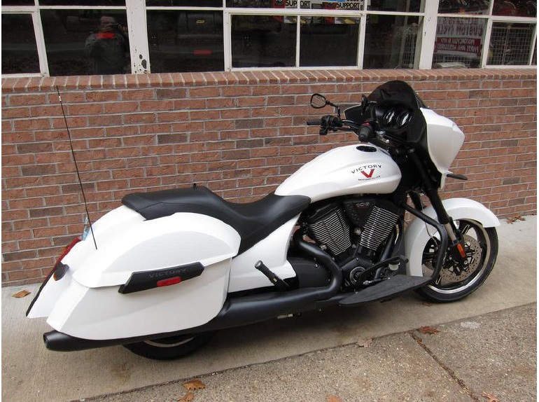 2015 Victory Cross Country Suede White Frost