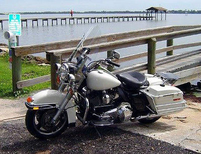 Harley-Davidson : Touring 2010 florida harley davidson road king police bike only 15 k cruiser touring