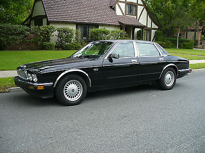 Jaguar : XJ6 Black California Rust Free Jaguar XJ6 Vanden Plas Edition  56k Original Miles