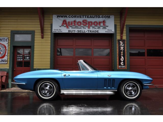 Chevrolet : Corvette 1966 corvette nassau blue bright blue leather 4 sp side pipes tele wheel