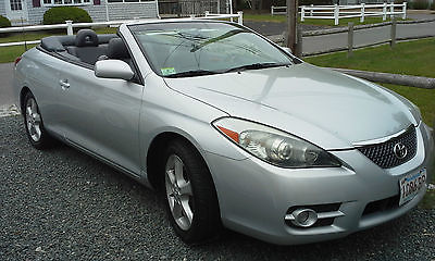 Toyota : Solara silver exterior with dark gray leather seats One owner 2007 Toyota Solara Convertible SLE 75,179 miles, drives great!