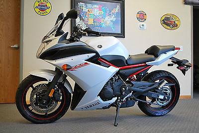 Yamaha : FZ 2013 yamaha fz 6 r fz 6 r 600 miles white red edition basically new no mods