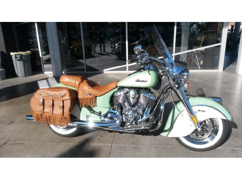 2015 Indian Chief Vintage Willow Green / Ivory Cream