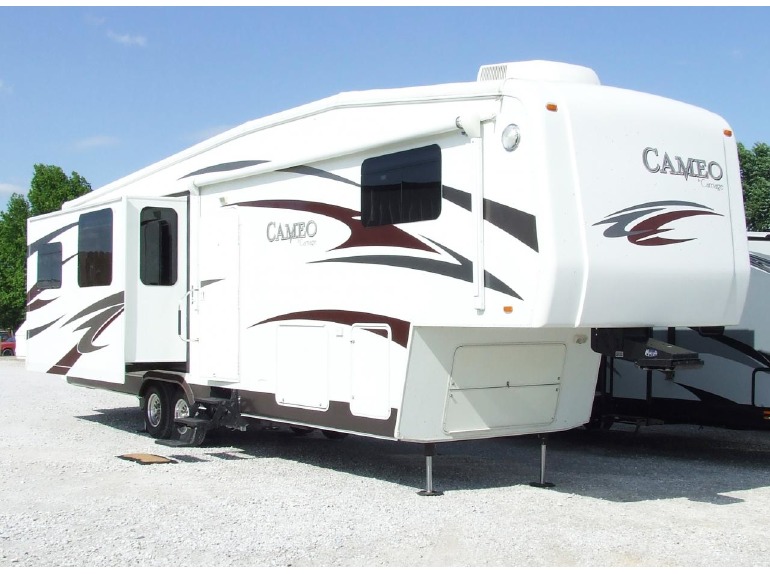 2010 Carriage Cameo 37CKSLS