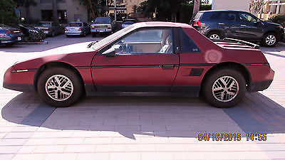 Pontiac : Fiero SE Coupe 2-Door 1987 pontiac fiero se coupe 2 door 2.8 l marina del rey ca pick up only