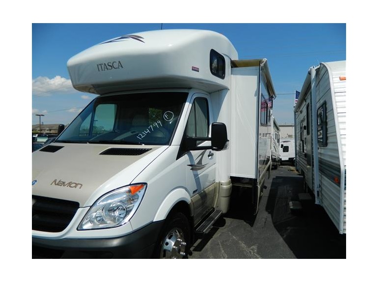 2011 Winnebago Itasca 24K