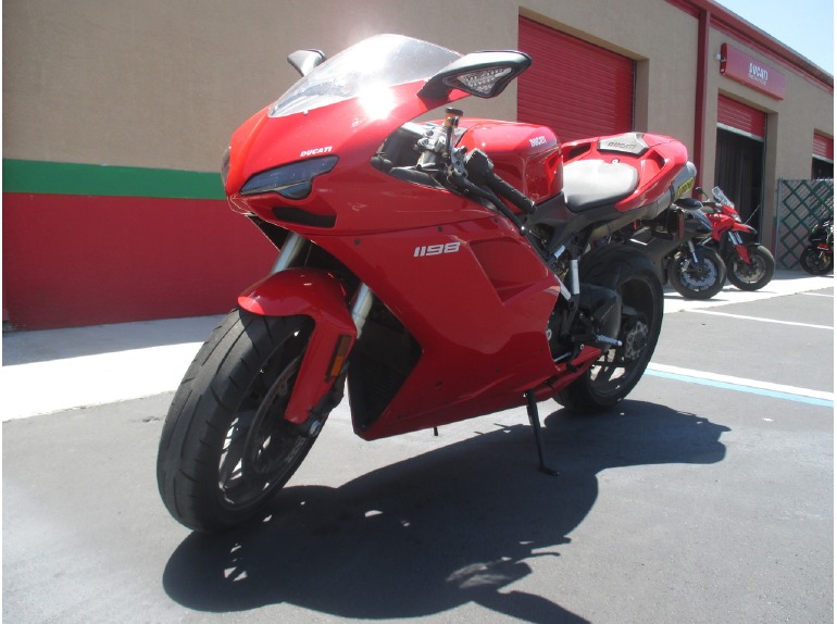 2010 Ducati SUPERBIKE 1198