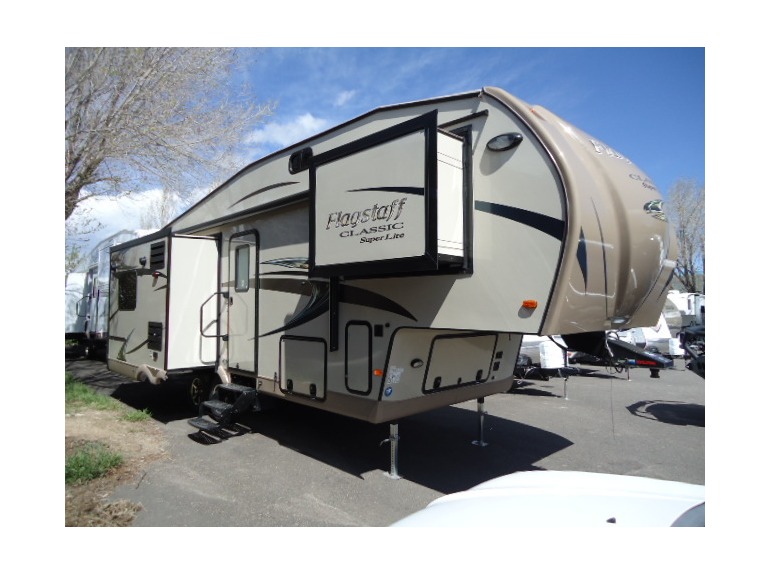 2016 Forest River Flagstaff 8526 RLWS