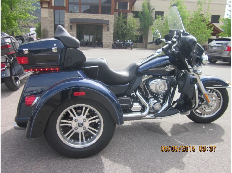 2013 Harley-Davidson FLHTCUTG - Tri Glide Ultra Classic