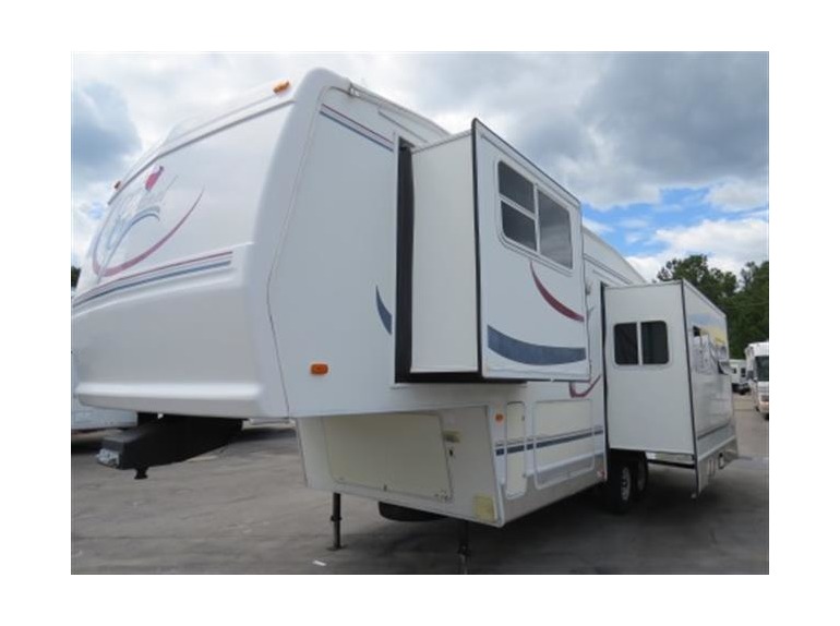 2002 Forest River Cardinal 29TS