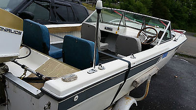 1977 Marquis Tri-Hull Boat with 70 hp Evinrude Engine + Extras