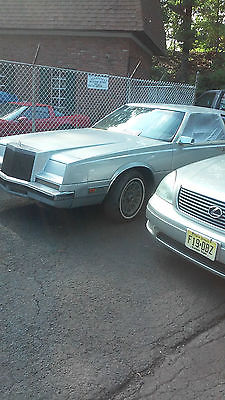 Chrysler : Imperial Base Hardtop 2-Door 1981 chrysler imperial base hardtop coupe 2 door