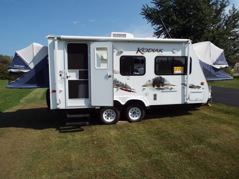 2009 Kodiak Hybrid Camper 20'