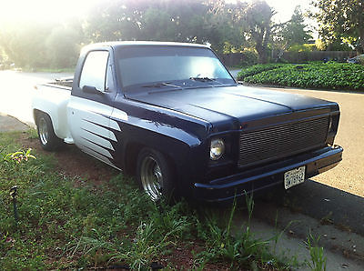 Chevrolet : C-10 pick up runs and drives great