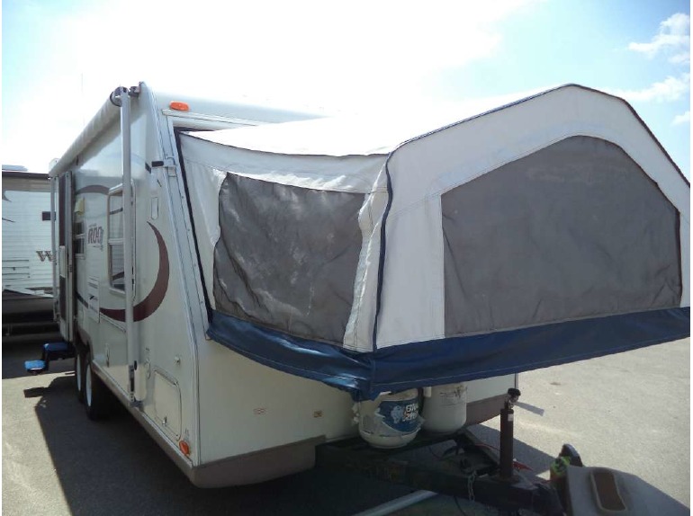 2005 Forest River Roo 232