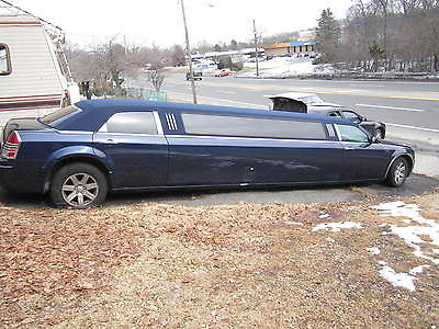 Chrysler : 300 Series 4 Limousine Super Stretch 2006 Chrysler 300