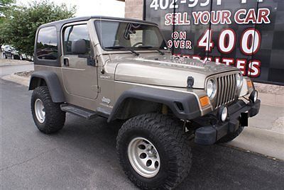 Jeep : Wrangler 2dr Unlimited LWB 2004 jeep wrangler unlimited 4 x 4 4 lift mickey thompson tires 4.0 l cyl automatic