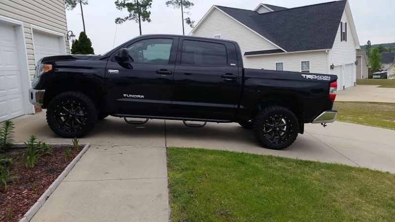 2014 TOYOTA TUNDRA CREWMAX TRD OFF ROAD EDITION ONLY 8,000 MILES