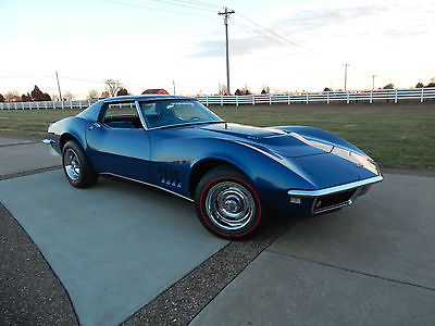 Chevrolet : Corvette corvette 1968 chevy corvette 427 400 hp tri power loaded like new custom blue on blue