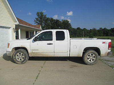 GMC : Sierra 1500 SLE Extended Cab Pickup 4-Door GMC SLE 129000 mi. Drives great 4 x 4 White Extended cab 4 door