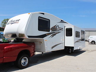 NICE 2008 KEYSTONE COUGAR 5TH WHEEL BUNKHOUSE WITH 2 SLIDES AND 1.5 BATHS