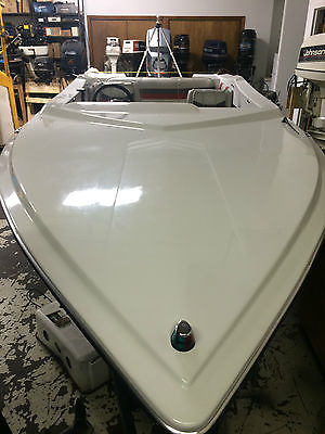 Beautiful, 1981 BAJA 18.4' SS New Paint, Awesome Mariner 200 hp outboard!!!!