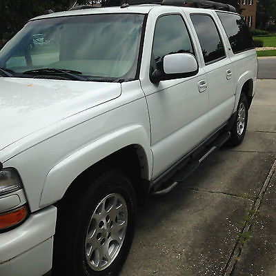 Chevrolet : Suburban Z-71 2005 chev z 71 surburban white and tan leather loaded with dvd player and 3 rd